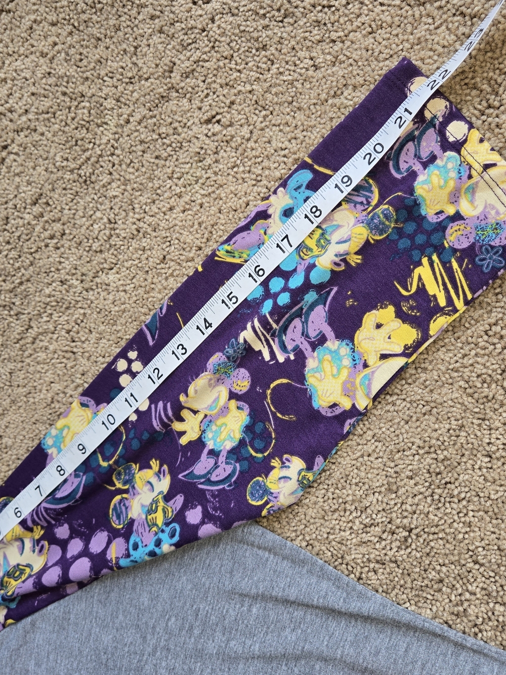 LuLaRoe Disney Minnie Mouse Tee Womens Large Heather Gray Purple Raglan Shirt - Picture 6 of 9